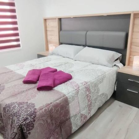 Apartamento - LUJO - Parking, Maquina Arcade, Wifi y Netflix Oviedo Exterior foto