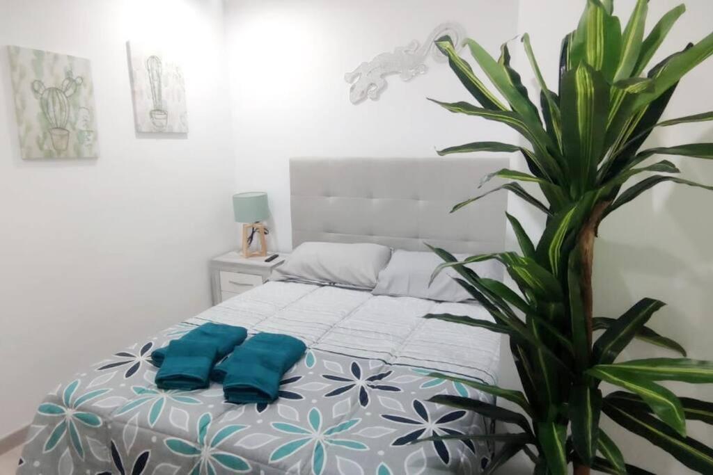 Apartamento - LUJO - Parking, Maquina Arcade, Wifi y Netflix Oviedo Exterior foto