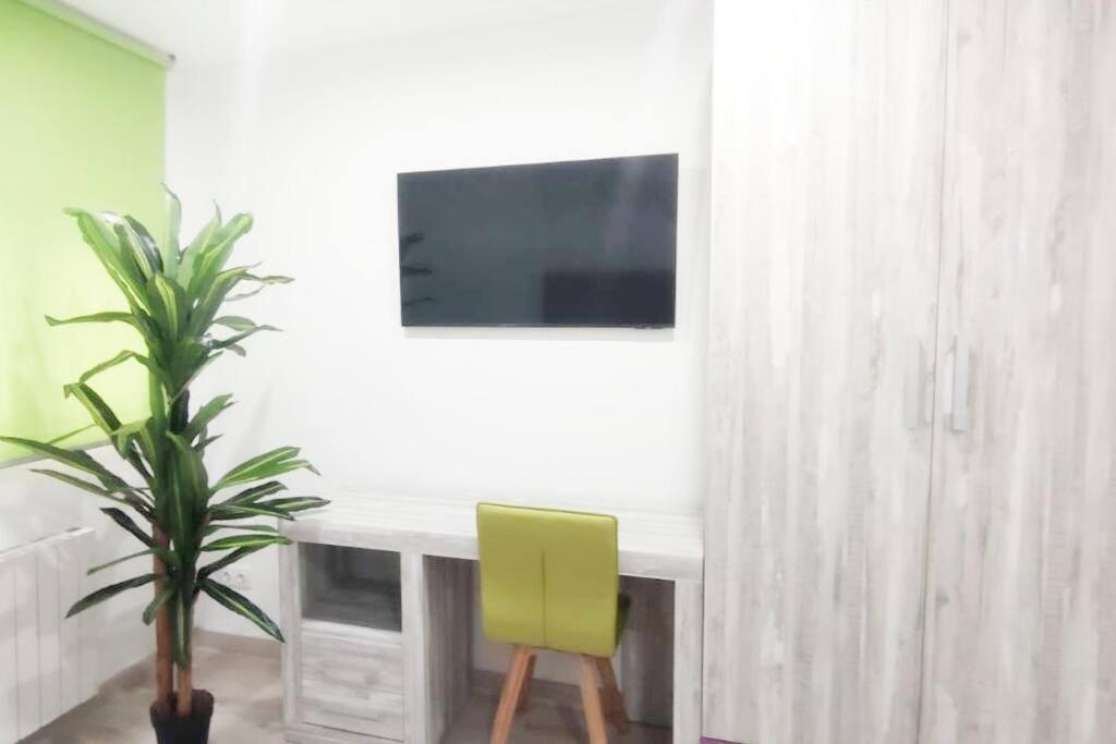 Apartamento - LUJO - Parking, Maquina Arcade, Wifi y Netflix Oviedo Exterior foto